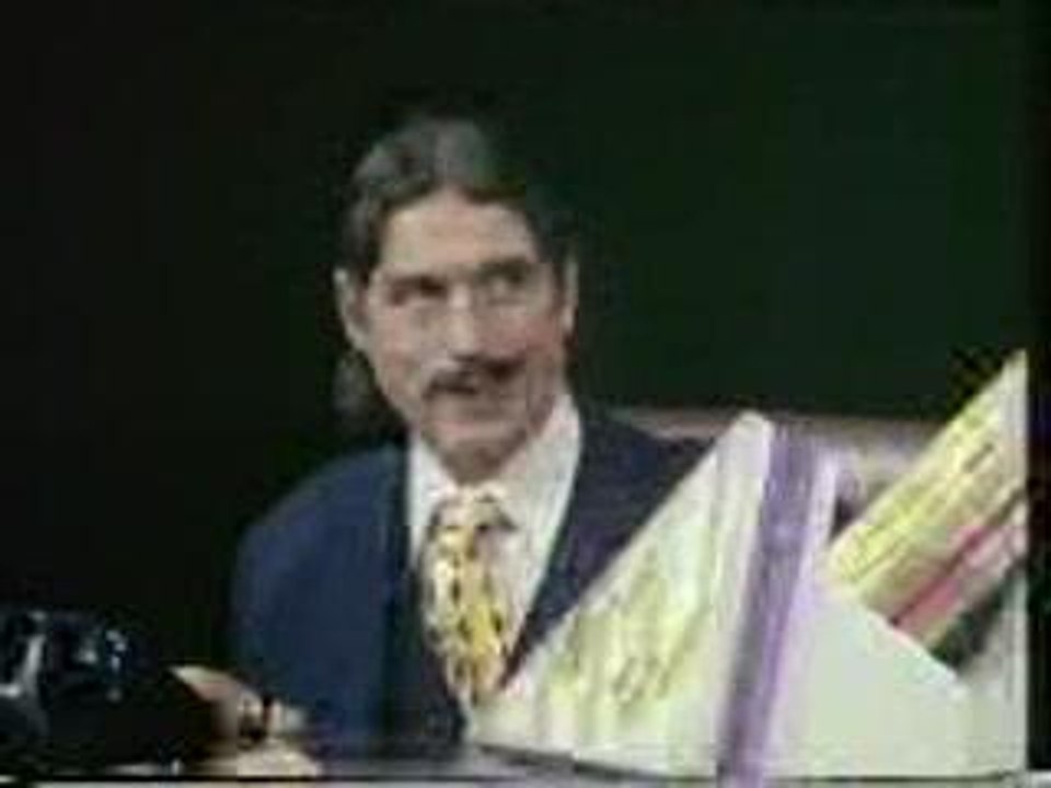 Monty Python - Crunchy Frog