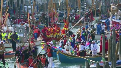 Venise: "Parade du Rat" au deuxième jour du carnaval