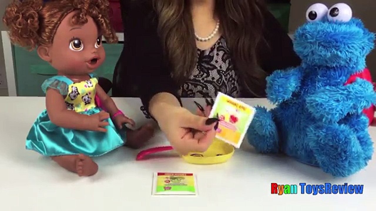 BABY ALIVE EATS FOOD AND POOP IT OUT My Baby All Gone Cookie Monster Surprise Egg Toys Shopkins