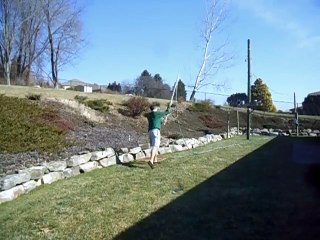 Faire claquer un fouet de 25m, physique vs humain