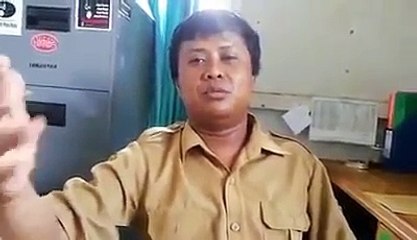 Guru Sd Ini Menirukan Suara-suara yang bikin kita Merasa Bangga Dan Terkesima