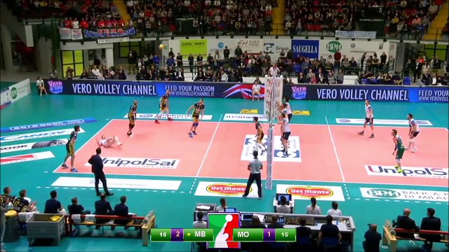 Le joueur de volley-ball Earvin Ngapeth assomme un adversaire