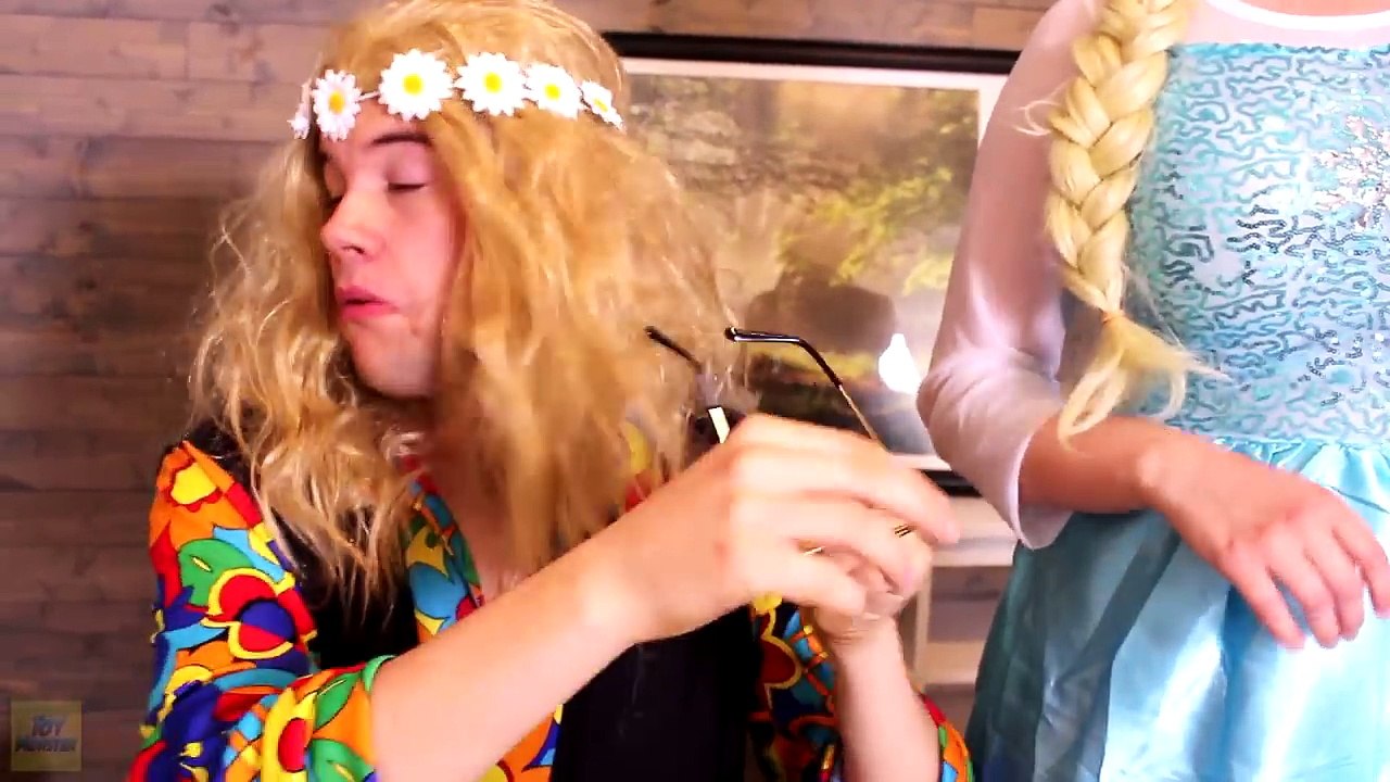 Frozen Elsa LOSES HER NOSE! w/ Spiderman, Pink Spidergirl, Poison Ivy, Maleficent, Rapunze