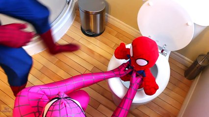 Download Video: Spiderman & Pink Spidergirl VS Spiderbabys Poo! Farts & Potty! Superheroes in Real Fun -