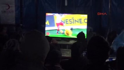 Çanakkale - Deprem Çadırında Maç Izleyip Deprem Stresini Atıyorlar