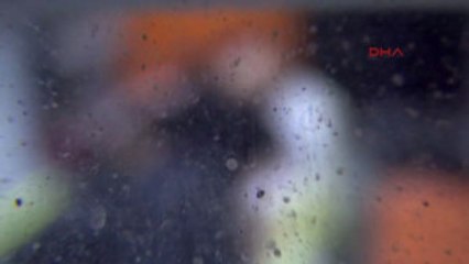 Otomobilde Eşi ve Çocuklarını Rehin Aldı