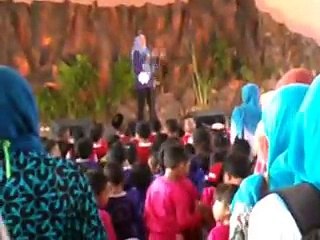 Opera Anak 16 Agustus 2016 Pembukaan menyanyikan Lagu Dulu Ya...