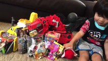 Blind Bag Surprise Toys Opening - DinoTrux & Bob the Builder Scoop - Tsum Tsum Minecraft Lego Trolls