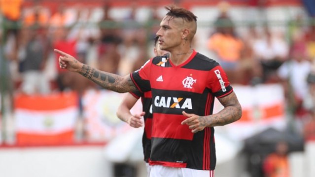 Zé Ricardo exalta motivação de Guerrero e qualidade do time rubro-negro