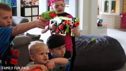 BUG INVASION Turned NERF WAR!-4ZP1EE-l990