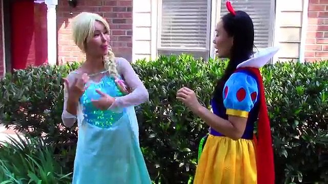 Spiderman becomes Spiderbaby! Frozen Elsa vs Maleficent funny superheroes IRL