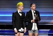 Grammys 2017 - Twenty One Pilots accepts their Grammy award in their underwear