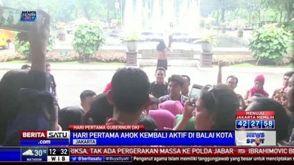 Balaikota Dipenuhi Warga Mengadu ke Ahok