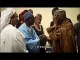 Vidéo souvenir 2005 – Quand Youssou Ndour présentait ses parents au Président Wade...Regardez