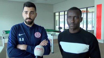 Antalya Sokakta Yaşarken Dünya Devinin Peşinde Koştuğu Futbolcu Oldu 2