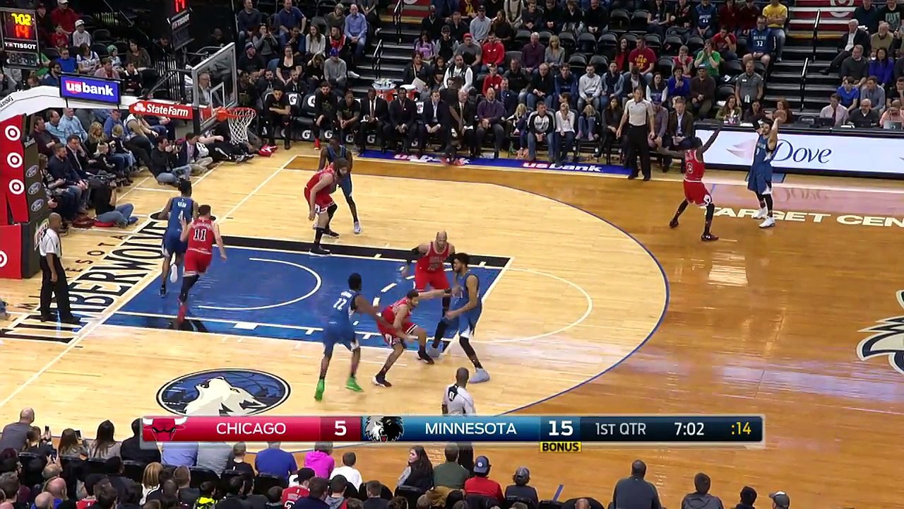 Andrew Wiggins With the Alley-Oop Slam l 02.12.17-Lz6fCWbv3HA