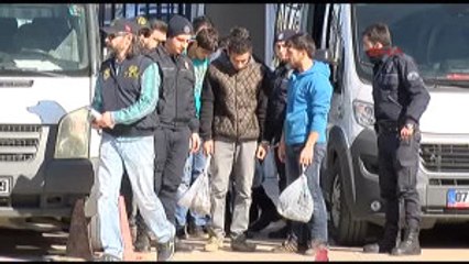 Antalya'da Gözaltına Alınan 9 Deaş Şüphelisi Adliyede