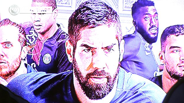 Nikola Karabatic, Nedim Remili et les autres champions du monde parisiens reçu dans les locaux du PSG handball