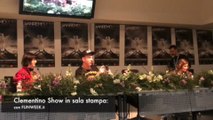 Sanremo 2017, Clementino Show in Sala Stampa: canta la cover e recita