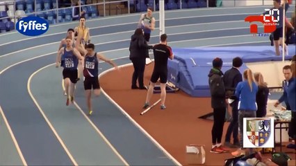 En tête, lors d'un 800m, il se prend les pieds dans un élastique