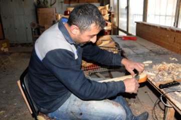 Samsun'dan Çin'e El İşçiliği Kemençe Satıyor