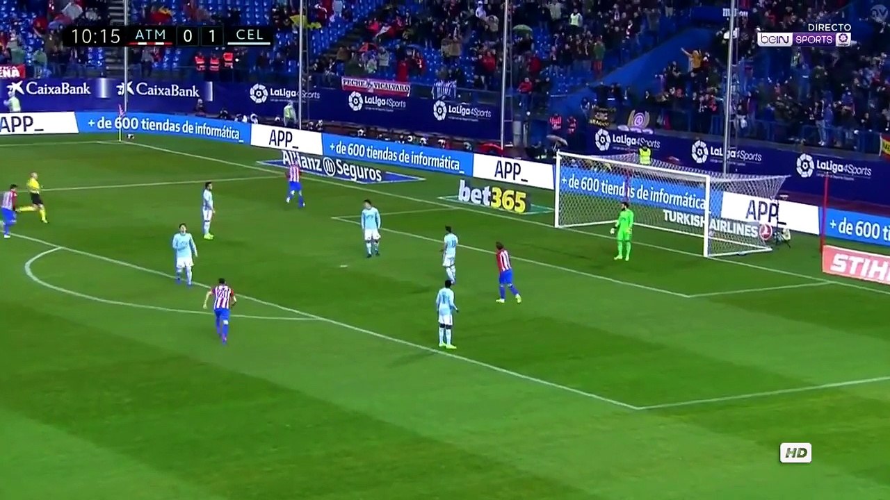Fernando Torres marca golaço