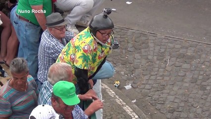 COMEDIANTE JAPONÊS DESAFIA TOURO E FAZ SUCESSO NA TOURADA