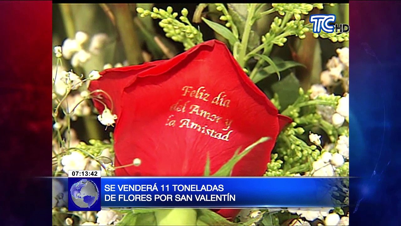 Empresa imprime frases en pétalos de rosas