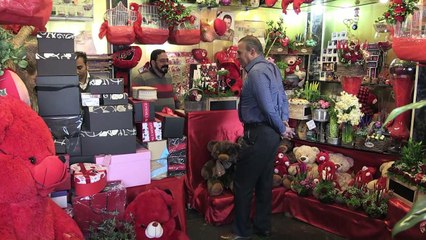 Irak: les habitants de Bagdad célèbrent la Saint-Valentin