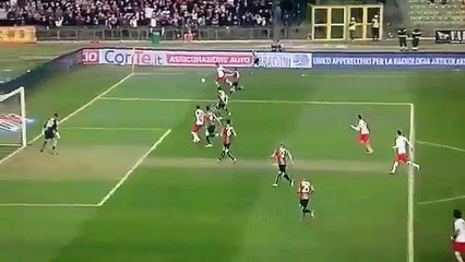 İtalya Serie B'de süper gol!