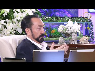 Adnan Oktar's live talk on A9 TV with simultaneous interpretation (20.01.2017)