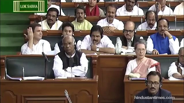 Narendra Modi vs Rahul Gandhi best funny scene in parliament