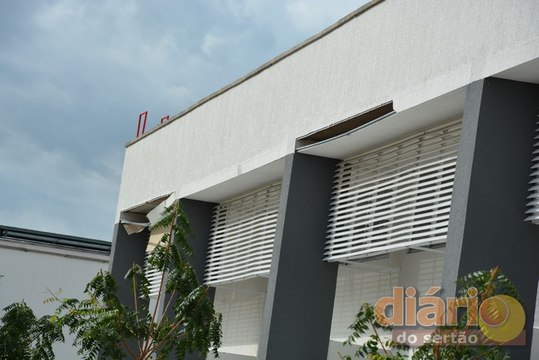 Chuvas causam danos na Escola Técnica Estadual de Cajazeiras-PB