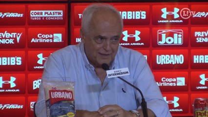 Leco descarta Pratto contra o Santos e fala em estreia com casa cheia