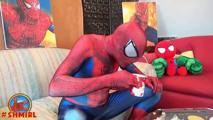 Pregnant Pink Spidergirl Becomes Frozen Elsa w/ Spiderbaby and Wedding Dress - Funny Superheroes :)