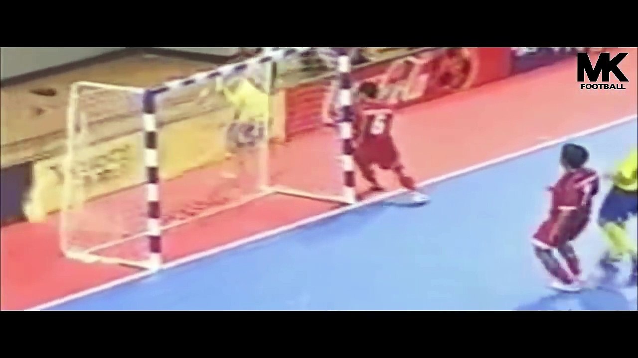 Falcão vs Ricardinho Futsal Skills Goals