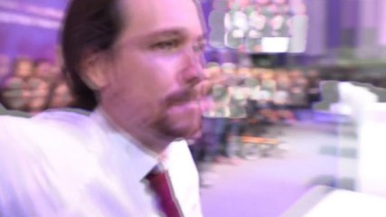 Iglesias quiere a Errejón en "primera línea"