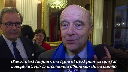 Malgré la tourmente, Juppé réitère son soutien à François Fillon
