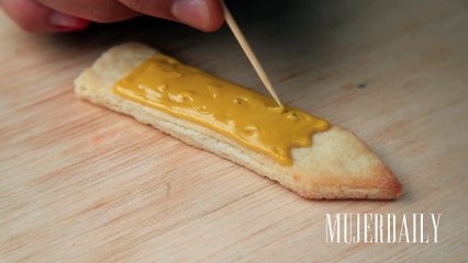 Galletas en forma de lápiz y de papel