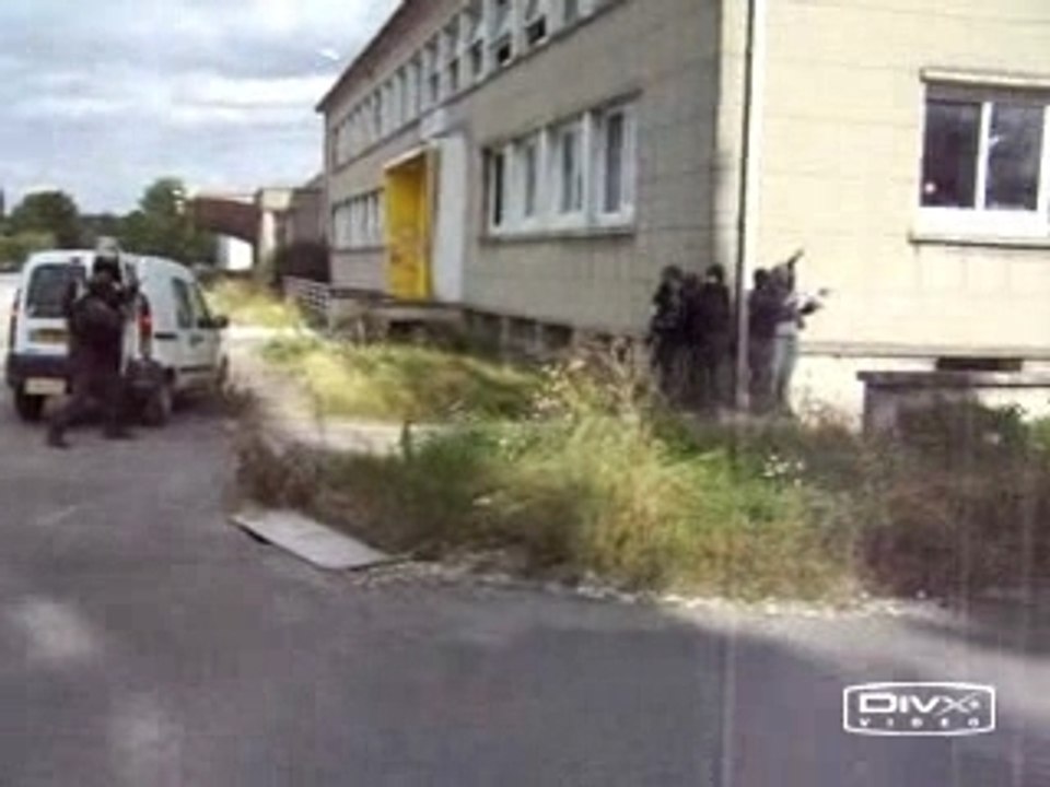 ASSAUT SIMPLE EN VEHICULE