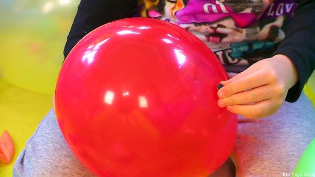 SURPRISE BALLOONS TOYS SURPRISES for Kids by blu Toys Club-kRfPH_7oQRU