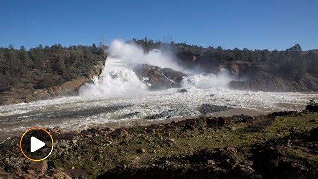 Empangan dikhuatiri pecah, AS arah 200,000 penduduk pindah