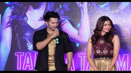 वरुण धवन ने उड़ाया आळिया भट्ट का मज़ाक- देखिए वीडियो