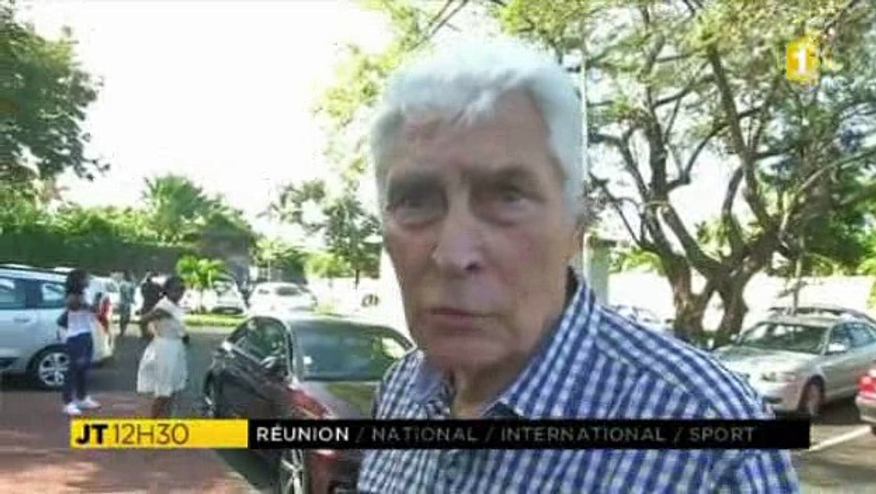 François Fillon, messe dominicale à l'église ND de la Paix à 97434 Saint Gilles les Bain, île de la Réunion 12-02-2017