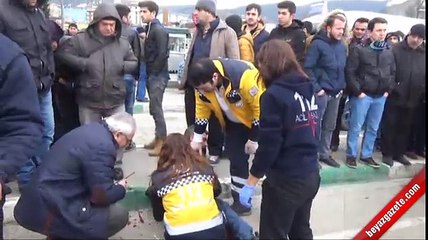 Seyyar satıcıların bıçaklı kavgası