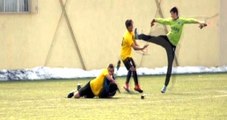 Kayseri'de Oynanan Maçta Futbolcular Karşılaşma Sonrasında Kavga Etti