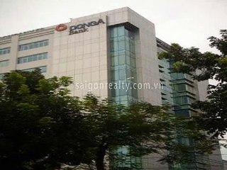 Nice and convenient office for rent in District 1