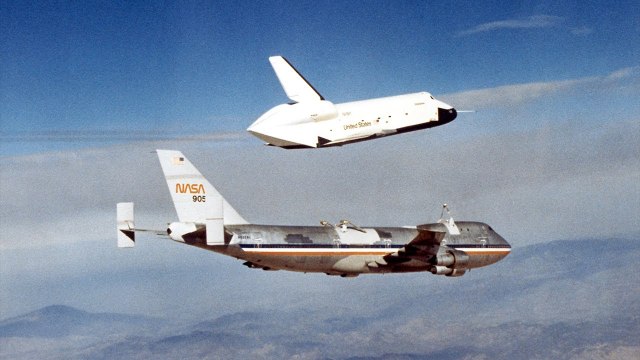 Shuttle Carrier Aircraft - Enterprise First Test Flight - worth seeing