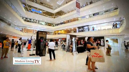 Fashion Contrast: Slim’s School of Fashion Exhibit