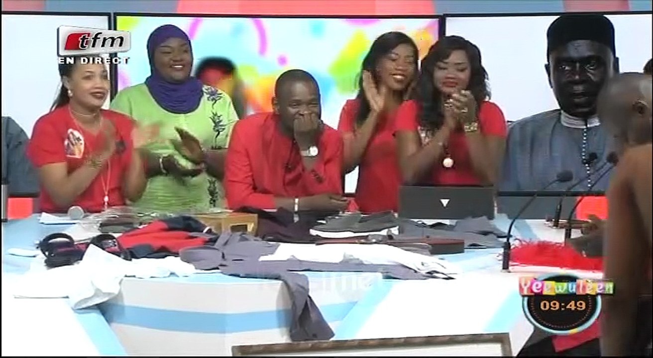 Anniversaire de Pape Cheikh Diallo: Viviane fait la surprise à Pape Cheikh sur le plateau Yéwouleen.